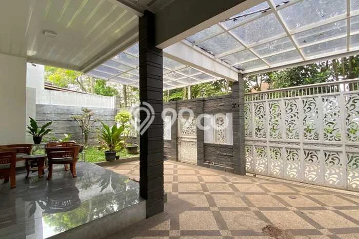 INVESTASI TEPAT! Rumah di Cilengkrang, LT 250m² Bangunan 400m² INVESTASI TEPAT! Rumah di Cilengkrang, LT 250m² Bangunan 400m²