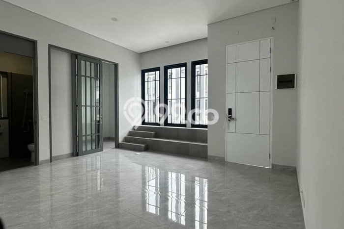 Rumah sewa siap pakai 4 KT di BSD Green Wich, Tangerang Rumah sewa siap pakai 4 KT di BSD Green Wich, Tangerang