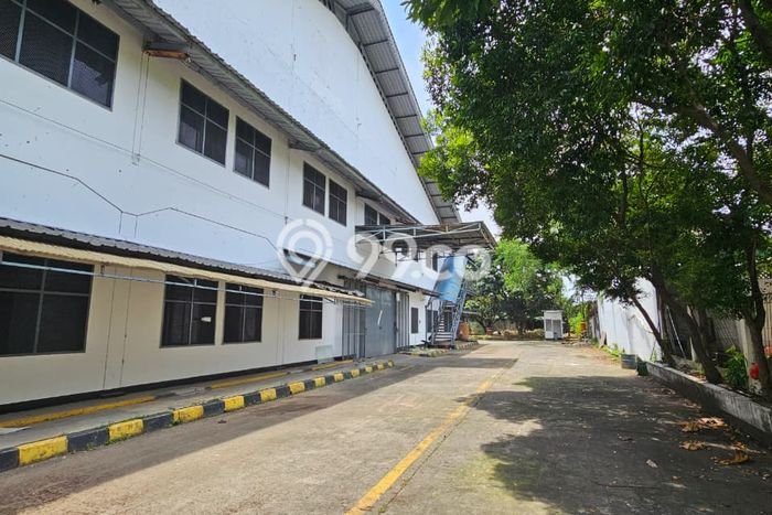 Gudang bagus disewakan di Cikupa Tangerang dengan LB 7347m2 harga sewa terbaik Gudang bagus disewakan di Cikupa Tangerang dengan LB 7347m2 harga sewa terbaik