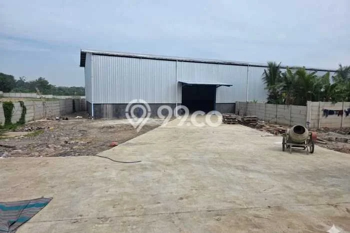 Gudang disewakan di Cikande Serang dengan luas bangunan 2400m2 Gudang disewakan di Cikande Serang dengan luas bangunan 2400m2