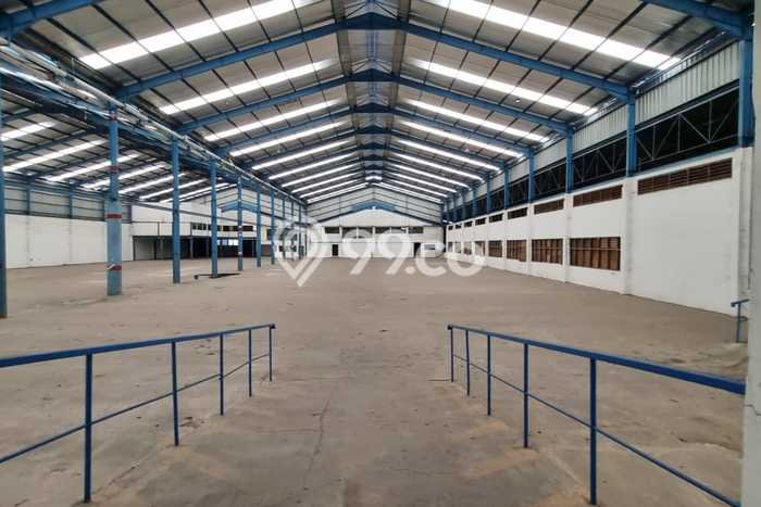 Disewakan Gudang di Kawasan Ramai Halim Perdana Kusuma Luas 6900m2 Disewakan Gudang di Kawasan Ramai Halim Perdana Kusuma Luas 6900m2