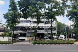 Kantor Disewakan di Kawasan Ramai Kebayoran Baru, Jakarta Selatan Kantor Disewakan di Kawasan Ramai Kebayoran Baru, Jakarta Selatan