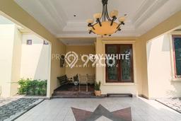 For Sale! Premium House LT 917m2 Desain Modern di Gandaria For Sale! Premium House LT 917m2 Desain Modern di Gandaria