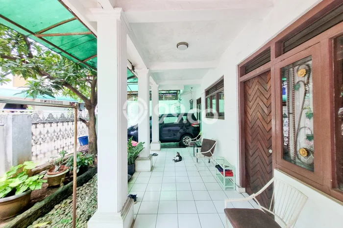 Ready to Use! Premium House LT 213m2 Desain Elegan di Panglima Polim Ready to Use! Premium House LT 213m2 Desain Elegan di Panglima Polim