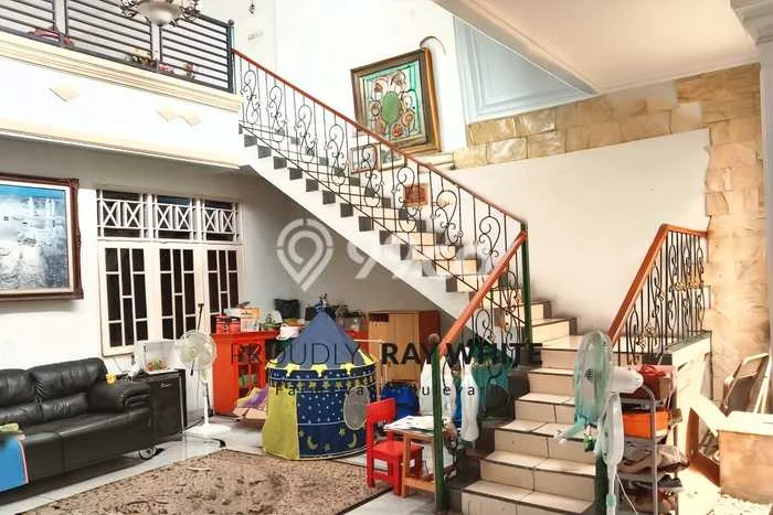 For Sale! Luxury House LT 494m2 Desain Modern di Cawang For Sale! Luxury House LT 494m2 Desain Modern di Cawang