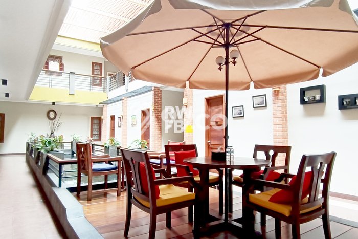 Rumah Kost untuk Dijual di Kebayoran Baru dengan 28 KT, 28 KM, Luas 1720m2 Rumah Kost untuk Dijual di Kebayoran Baru dengan 28 KT, 28 KM, Luas 1720m2