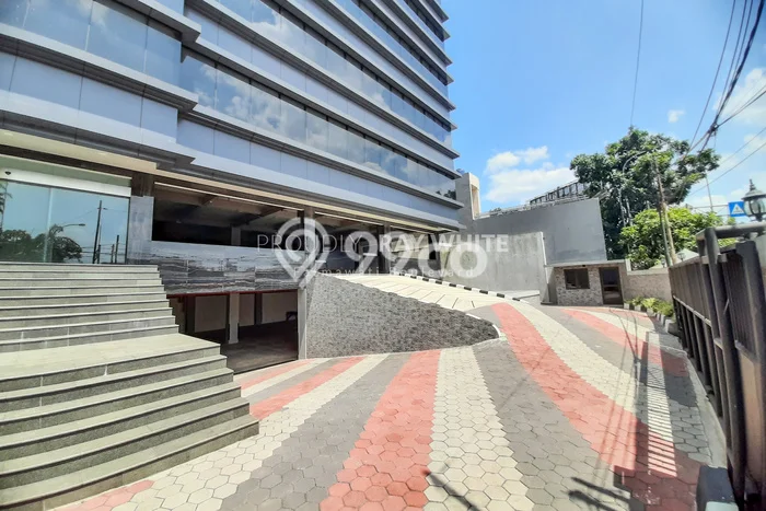 Area Ramai! Kantor Dijual di Kebayoran Lama untuk Bisnis Luas Bangunan 4000m2 Area Ramai! Kantor Dijual di Kebayoran Lama untuk Bisnis Luas Bangunan 4000m2