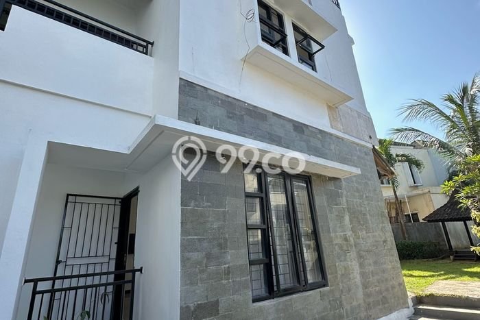 INVESTASI TEPAT! Rumah di , Luas 265m2m² Bangunan 170m2m² INVESTASI TEPAT! Rumah di , Luas 265m2m² Bangunan 170m2m²