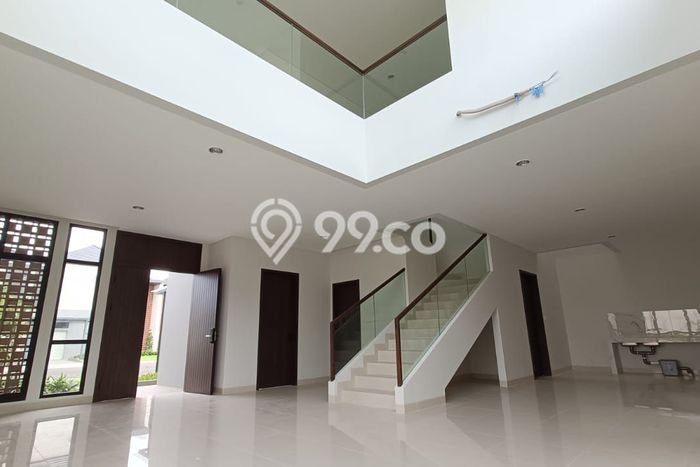 Hunian Mewah LB 253m2 Siap Pakai Desain Elegan di Summarecon Bandung, Bandung Hunian Mewah LB 253m2 Siap Pakai Desain Elegan di Summarecon Bandung, Bandung