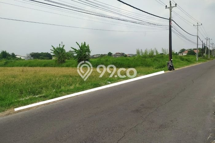 Lahan Kosong Dijual di Karanganyar dengan Area 2420m2 Lahan Kosong Dijual di Karanganyar dengan Area 2420m2