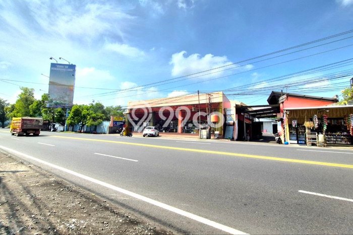 Unit Komersial Dijual di Colomadu Karanganyar Luas Tanah 2760m2, Luas Bangunan 1000m2 Unit Komersial Dijual di Colomadu Karanganyar Luas Tanah 2760m2, Luas Bangunan 1000m2