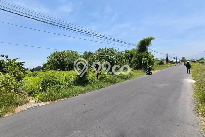 Tanah Kosong Dijual di Karanganyar dengan Area 2080m2 Tanah Kosong Dijual di Karanganyar dengan Area 2080m2