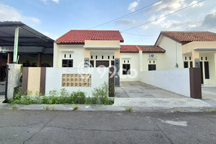 Rumah Minimalis Terbaik Dijual Area Gondangrejo LT 80m2 Rumah Minimalis Terbaik Dijual Area Gondangrejo LT 80m2