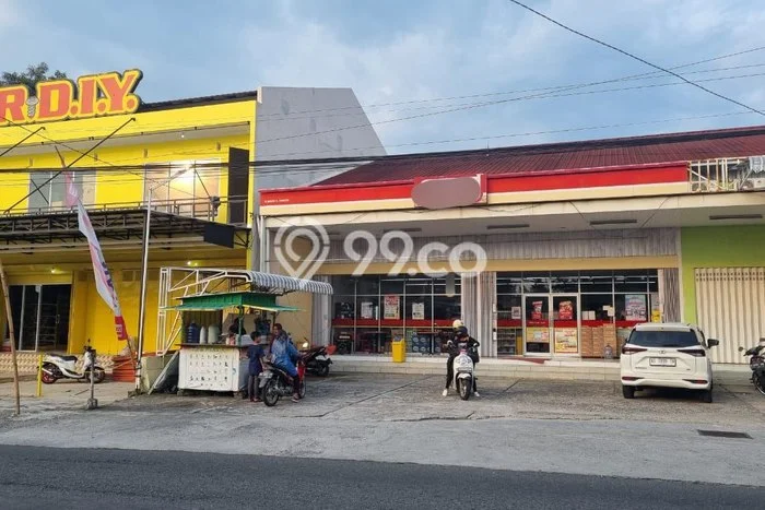 Komersial Dijual Lokasi Stratagis di Karangmalang Sragen Cocok untuk Bisnis Komersial Dijual Lokasi Stratagis di Karangmalang Sragen Cocok untuk Bisnis