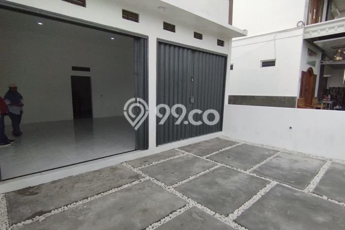 Area Ramai! Ruko Dijual di Kartasura untuk Bisnis Luas Bangunan 80m2 Area Ramai! Ruko Dijual di Kartasura untuk Bisnis Luas Bangunan 80m2