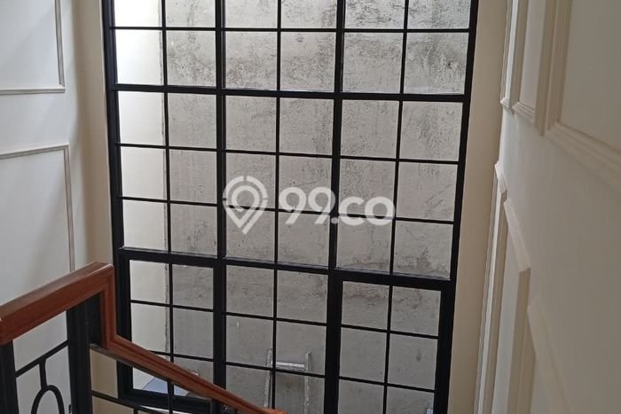 Jual Rumah Mewah Megah Dengan View Eksklusif di BSD Griya Loka, Tangerang Jual Rumah Mewah Megah Dengan View Eksklusif di BSD Griya Loka, Tangerang