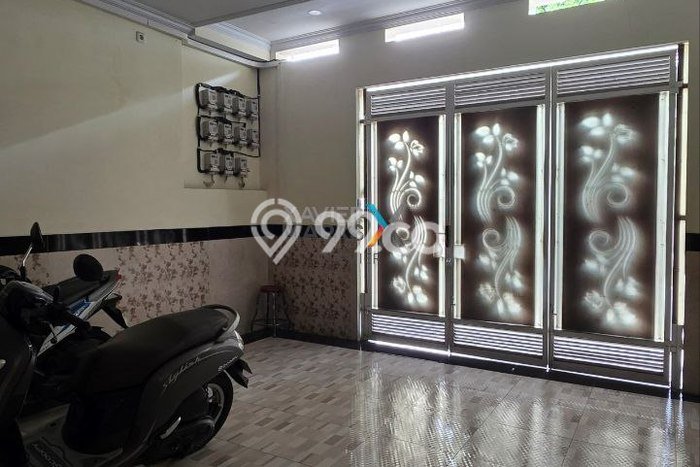 Unit Kost Dijual di Lowokwaru dengan 22 Kamar Tidur & Luas Bangunan 600m2 Unit Kost Dijual di Lowokwaru dengan 22 Kamar Tidur & Luas Bangunan 600m2