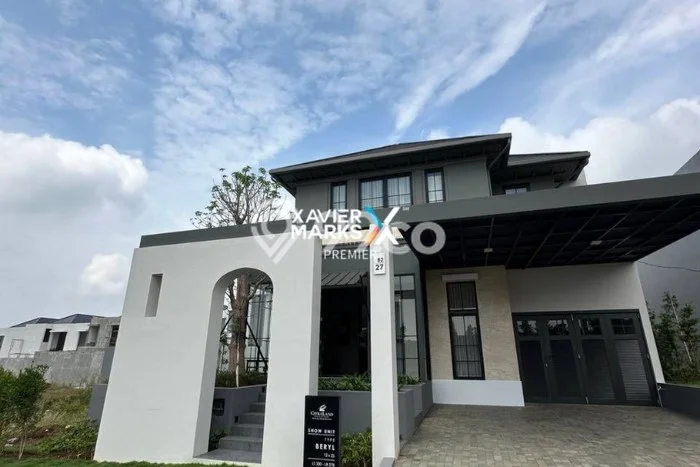 Ready to Use! Luxury House LT 300m2 Desain Modern di Villa Puncak Tidar Ready to Use! Luxury House LT 300m2 Desain Modern di Villa Puncak Tidar