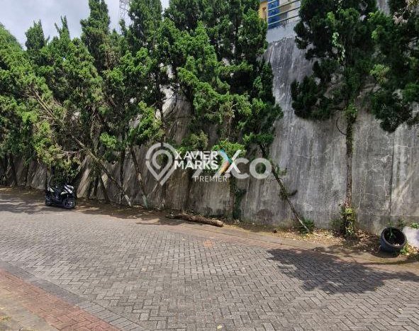 Rumah Luas Asri 7 KT Siap Huni di Villa Puncak Tidar Malang Rumah Luas Asri 7 KT Siap Huni di Villa Puncak Tidar Malang