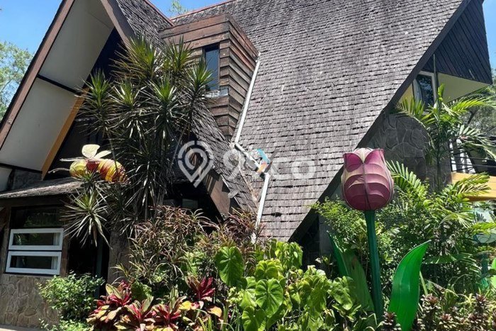 LOKASI STRATEGIS! Vila di , Area 601m2m², Lingkungan Prima LOKASI STRATEGIS! Vila di , Area 601m2m², Lingkungan Prima
