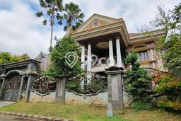 Hunian Mewah LB 1500m2 Siap Huni Desain Elegan di Araya, Malang Hunian Mewah LB 1500m2 Siap Huni Desain Elegan di Araya, Malang