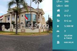 Ready to Use! Luxury House LT 540m2 Desain Elegan di Araya Ready to Use! Luxury House LT 540m2 Desain Elegan di Araya