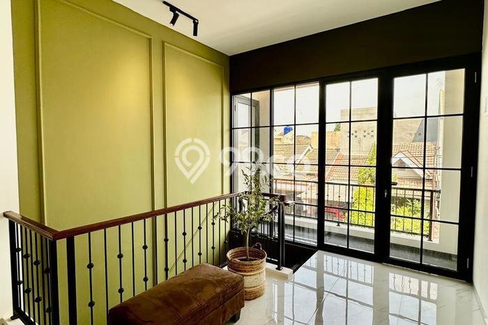 Dijual Rumah Eksklusif 4 KT di BSD Nusaloka, Tangerang Dijual Rumah Eksklusif 4 KT di BSD Nusaloka, Tangerang