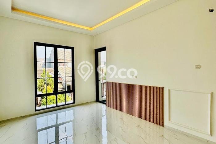 Dijual Rumah Eksklusif 4 KT di BSD Nusaloka, Tangerang Dijual Rumah Eksklusif 4 KT di BSD Nusaloka, Tangerang