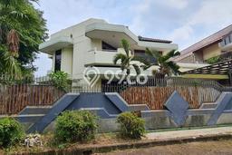 Dijual Rumah Mewah Megah Dengan View Eksklusif di Intercon, Jakarta Barat Dijual Rumah Mewah Megah Dengan View Eksklusif di Intercon, Jakarta Barat
