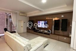 Rumah Elit Modern Tanpa Renovasi di Permata Buana Jakarta Barat Rumah Elit Modern Tanpa Renovasi di Permata Buana Jakarta Barat