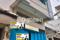 Ruko Dijual Lokasi Emas di Medan Kota Luas 180m2 Ruko Dijual Lokasi Emas di Medan Kota Luas 180m2