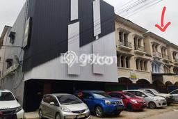 Area Ramai! Ruko Dijual di Marpoyan Damai untuk Bisnis Luas Bangunan 230m2 Area Ramai! Ruko Dijual di Marpoyan Damai untuk Bisnis Luas Bangunan 230m2