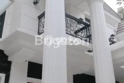Siap Huni Rumah Mewah 5 Kamar di Percut Sei Tuan Dekat ke Mana Pun Siap Huni Rumah Mewah 5 Kamar di Percut Sei Tuan Dekat ke Mana Pun