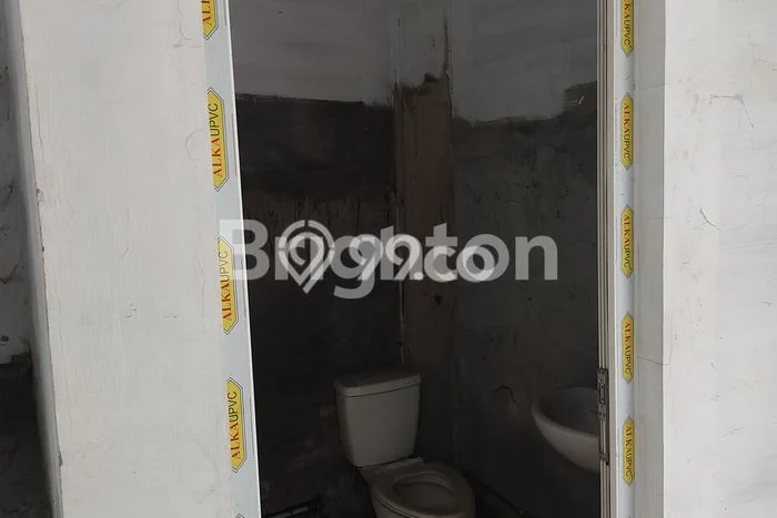 Area Ramai! Ruko Dijual di Medan Baru untuk Bisnis Luas Bangunan 319m2 Area Ramai! Ruko Dijual di Medan Baru untuk Bisnis Luas Bangunan 319m2