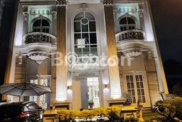 Dijual Rumah Premium dengan Fasilitas Sekitar Lengkap di Medan Baru, Medan Dijual Rumah Premium dengan Fasilitas Sekitar Lengkap di Medan Baru, Medan