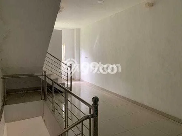 Disewakan Ruko di Medan Maimun Medan LT 60m2, LB 180m2 Disewakan Ruko di Medan Maimun Medan LT 60m2, LB 180m2