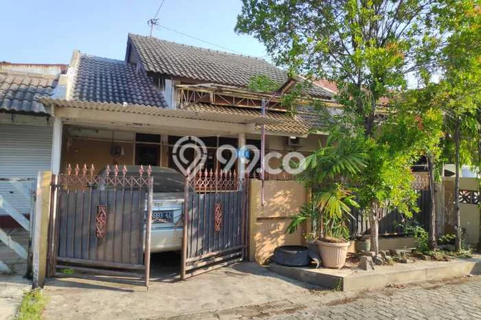Rumah Siap Pakai area , Semarang, LT 120m2m² LB 100m2m² Rumah Siap Pakai area , Semarang, LT 120m2m² LB 100m2m²