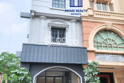 Ruko Dijual di Prime Area Jakarta Selatan Luas 250m2 Ruko Dijual di Prime Area Jakarta Selatan Luas 250m2