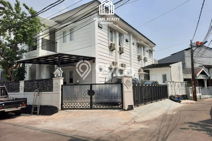 Rumah Kost untuk Dijual di Kemanggisan Punya 20 Kamar Rumah Kost untuk Dijual di Kemanggisan Punya 20 Kamar