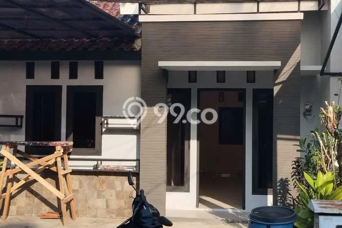 Jual Rumah Strategis Bagus Punya 2 KT di Ciputat Tangerang Selatan SHM Jual Rumah Strategis Bagus Punya 2 KT di Ciputat Tangerang Selatan SHM