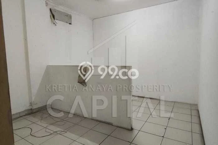 Ruko Lokasi Strategis Kawasan Soekarno Hatta, Luas 225m², Ready Operasi Ruko Lokasi Strategis Kawasan Soekarno Hatta, Luas 225m², Ready Operasi
