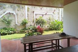 For Sale! Luxury House LT 2200m2 Desain Elegan di Pasteur For Sale! Luxury House LT 2200m2 Desain Elegan di Pasteur
