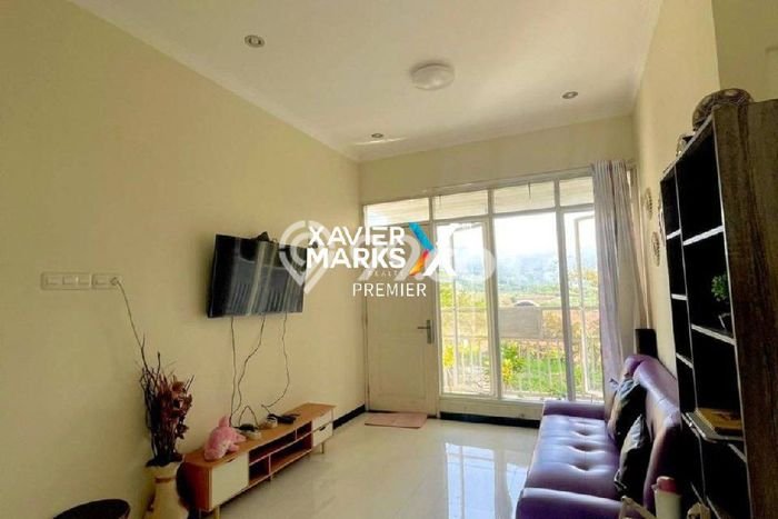 Rumah Strategis Modern Lb 188m2 di Batu, Batu Rumah Strategis Modern Lb 188m2 di Batu, Batu