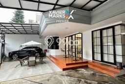 Rumah Mewah LB 350m2 Siap Pakai Desain Elegan di Oro-Oro Dowo, Malang Rumah Mewah LB 350m2 Siap Pakai Desain Elegan di Oro-Oro Dowo, Malang