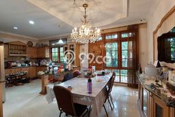 Rumah Elit Modern Tanpa Renovasi di Rawamangun Jakarta Timur Rumah Elit Modern Tanpa Renovasi di Rawamangun Jakarta Timur