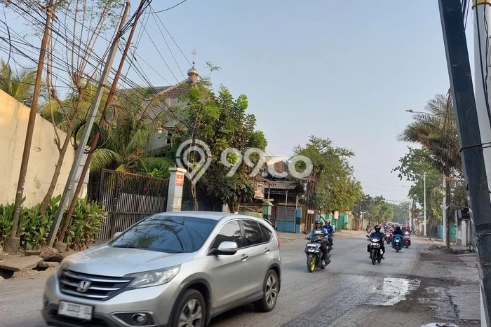 Area Ramai! Komersial Dijual di Koja untuk Bisnis Luas Bangunan 75m2 Area Ramai! Komersial Dijual di Koja untuk Bisnis Luas Bangunan 75m2
