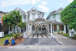 Kesempatan Investasi 4 Kamar Tidur dan 3 Kamar Mandi di Kota Wisata, Dekat Pusat Kota, Bogor Kesempatan Investasi 4 Kamar Tidur dan 3 Kamar Mandi di Kota Wisata, Dekat Pusat Kota, Bogor