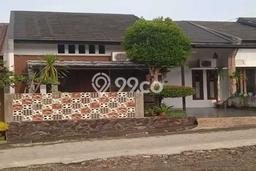 INVESTASI TEPAT! Rumah di Limo, LT 97m² Bangunan 80m² INVESTASI TEPAT! Rumah di Limo, LT 97m² Bangunan 80m²