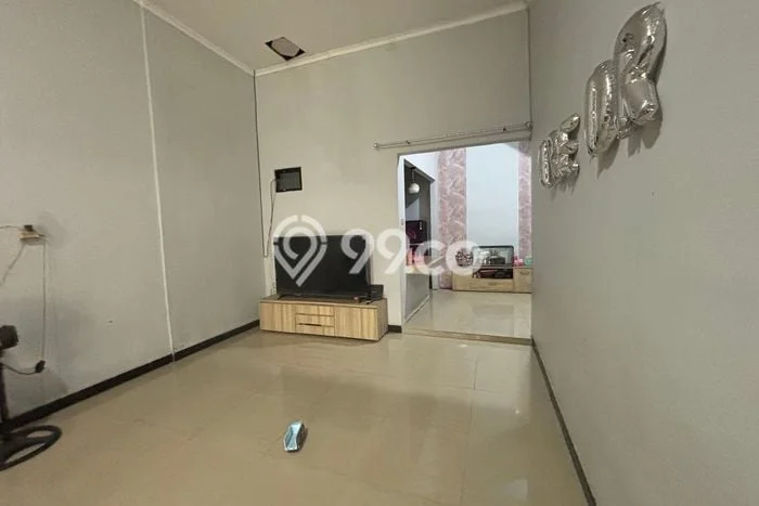 For Sale Rumah 2 Kamar Lokasi Ideal Bagus dan Strategis di Tangerang For Sale Rumah 2 Kamar Lokasi Ideal Bagus dan Strategis di Tangerang