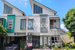 Rumah Nyaman dengan 4 Kamar Tidur dan 4 Kamar Mandi di Kawasan Bintaro, Tangerang Selatan Rumah Nyaman dengan 4 Kamar Tidur dan 4 Kamar Mandi di Kawasan Bintaro, Tangerang Selatan